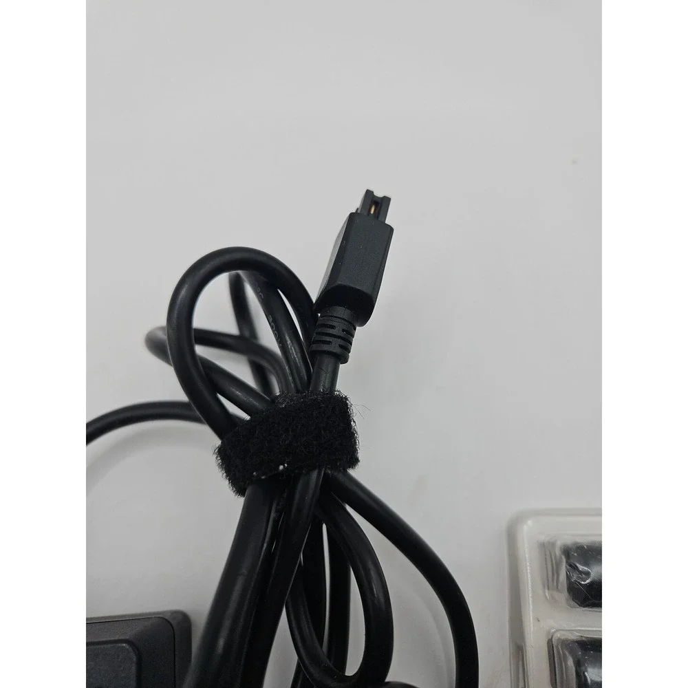 GENUINE Insignia NS-PWLC591 E 19V 4.7A 90W AC Power Adapter Missing 1 Tip Works!